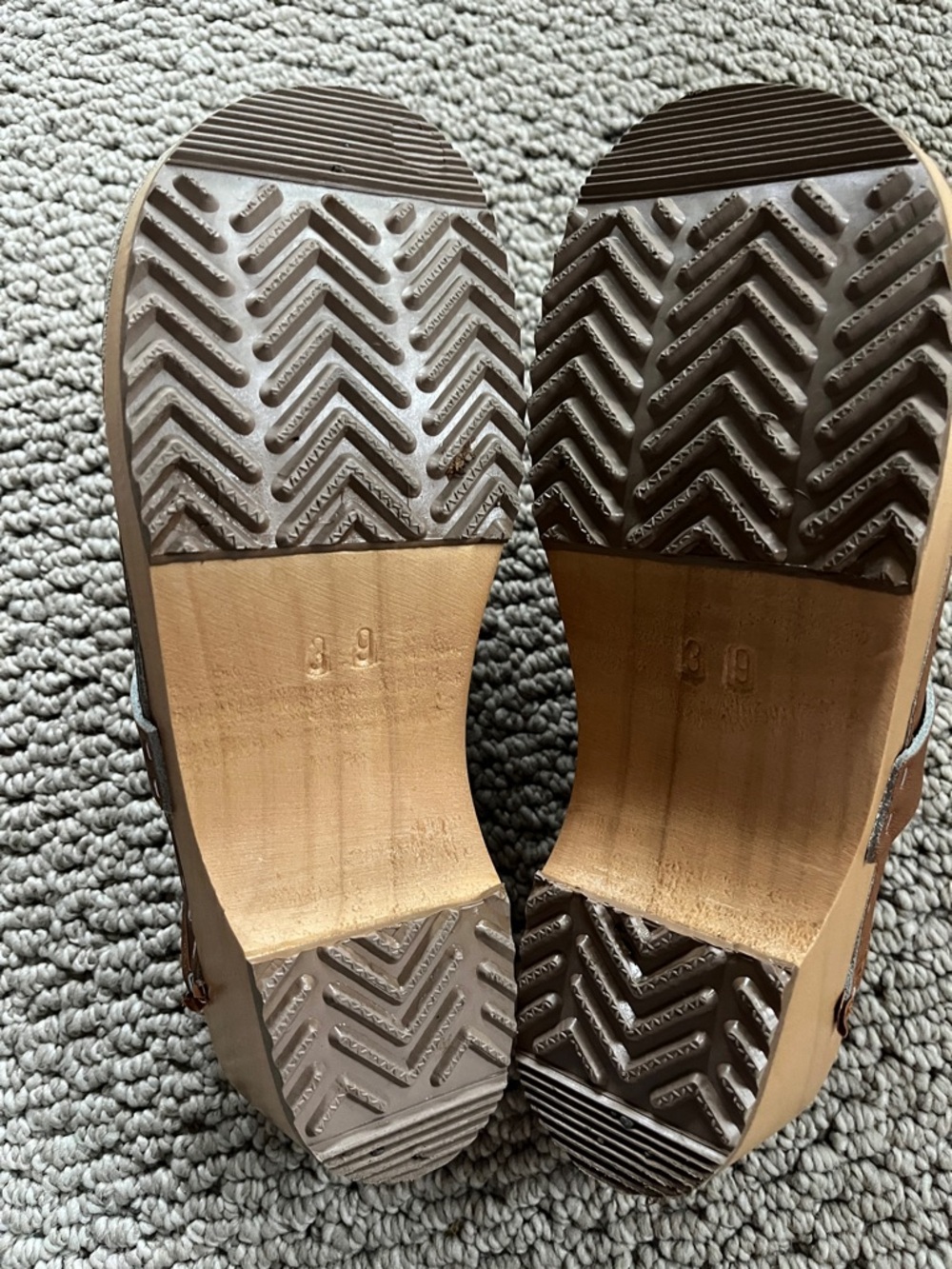 BJÖRK Women’s Tan Leather Clogs - Slip-On Comfort - Picture 4 of 4